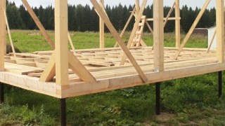 Сарай на винтовых сваях или хозблок на сваях Благовещенск цена от 2557 руб. / шт.